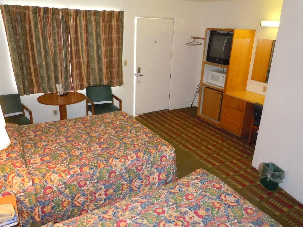Value Inn Фаллон Екстер'єр фото