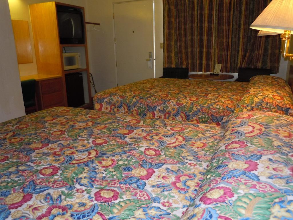 Value Inn Фаллон Екстер'єр фото